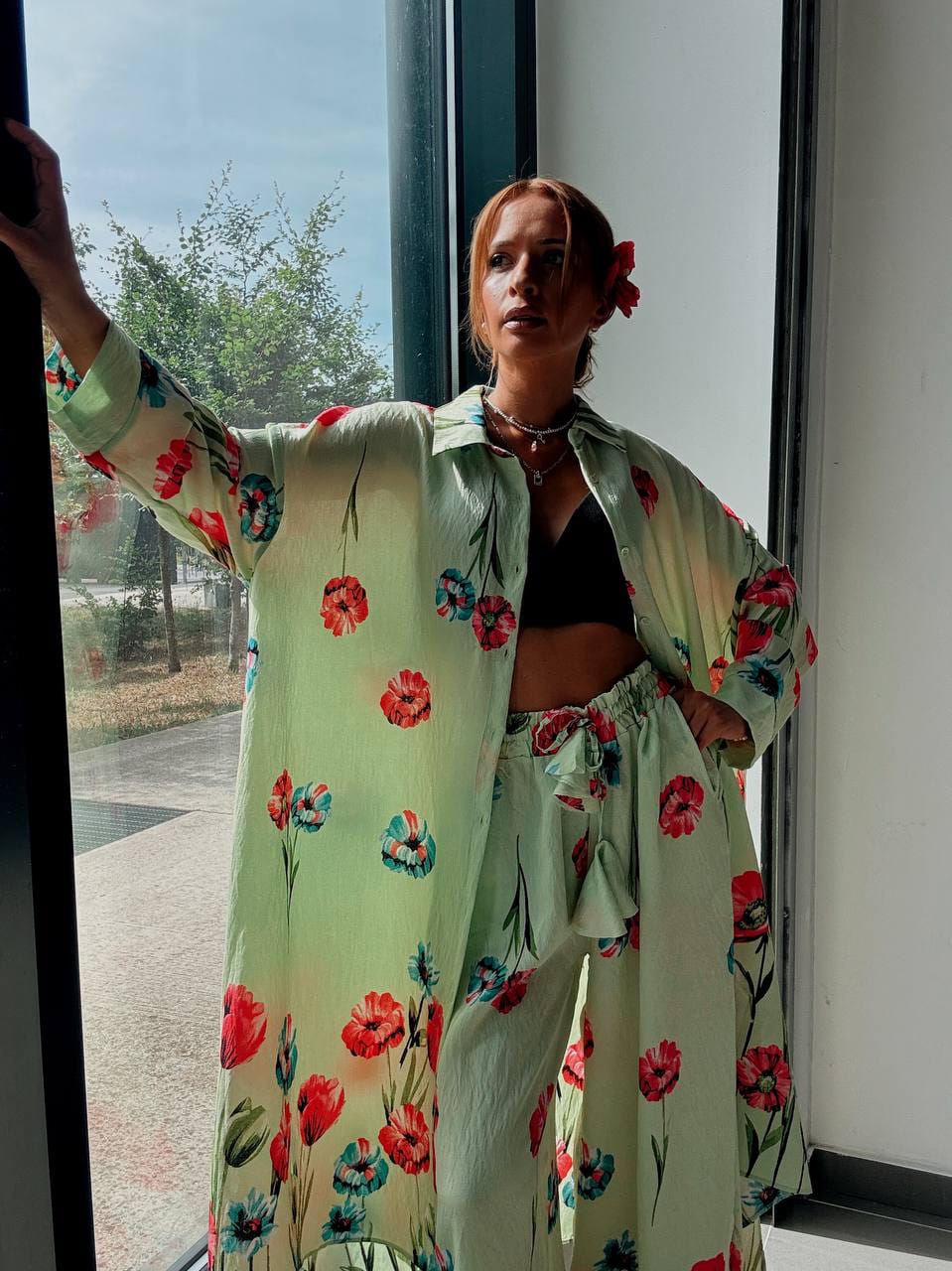 Ensemble Chemise Longue & Pantalon Fluide à Imprimé Coquelicots – Vert Amande