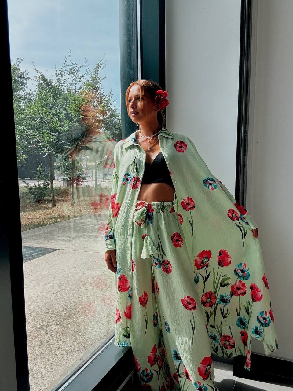 Ensemble Chemise Longue & Pantalon Fluide à Imprimé Coquelicots – Vert Amande