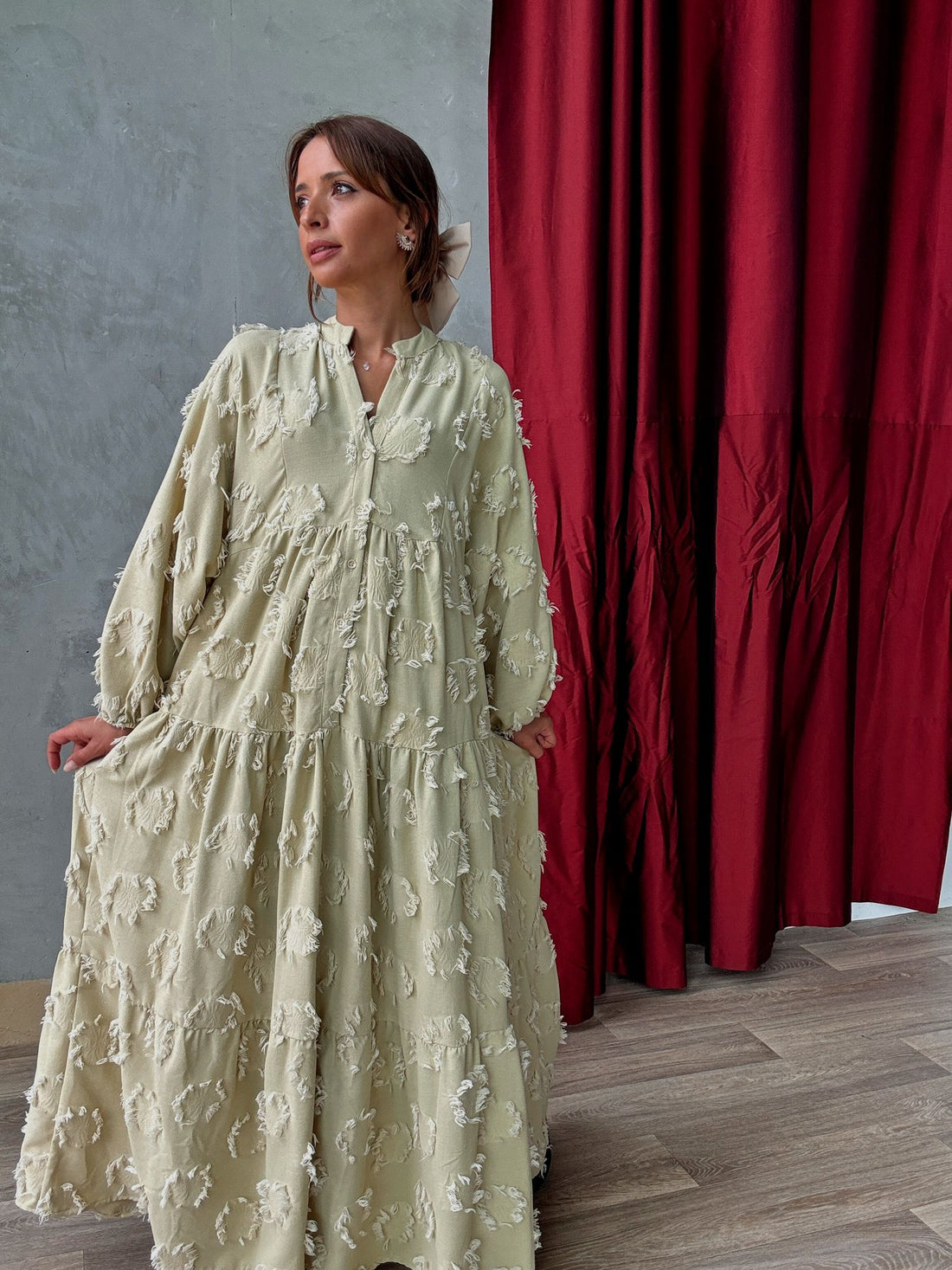 Robe Longue Texturée à Motifs Frangés – Blanc Cassé - Fenomen Paris