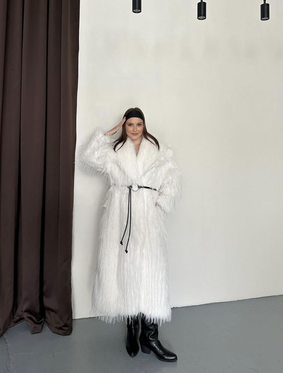 Manteau Long en Fausse Fourrure –Oversize Blanc