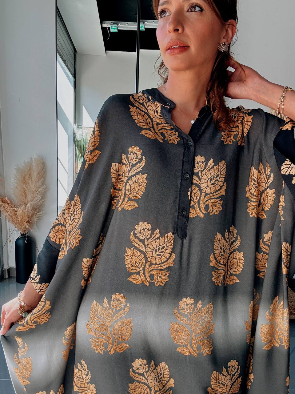 Robe Longue Fluide Imprimé Feuillage – Esprit Chic & Minimaliste - Fenomen Paris