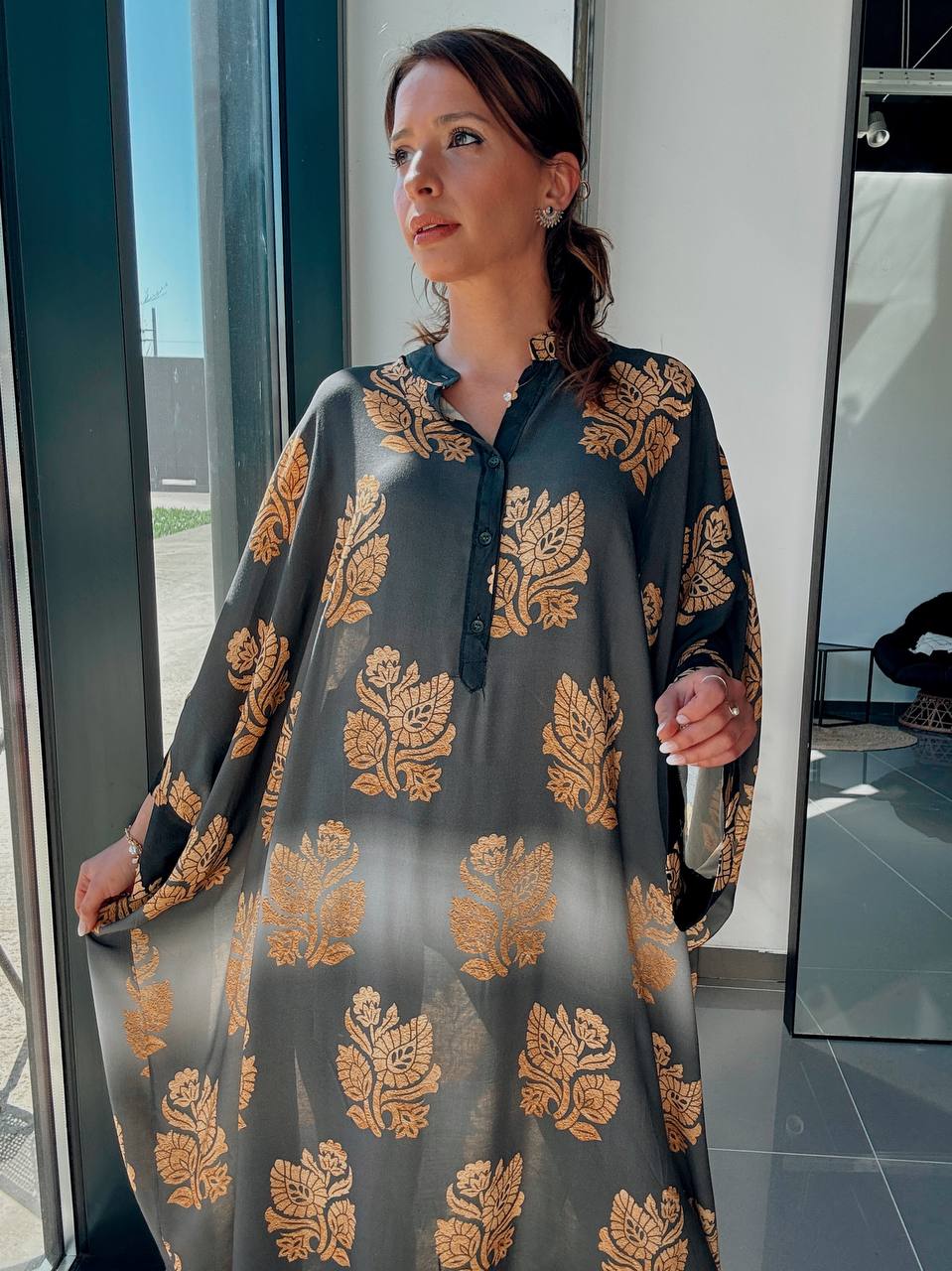 Robe Longue Fluide Imprimé Feuillage – Esprit Chic & Minimaliste - Fenomen Paris