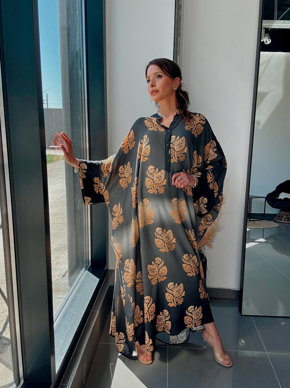 Robe Longue Fluide Imprimé Feuillage – Esprit Chic & Minimaliste - Fenomen Paris