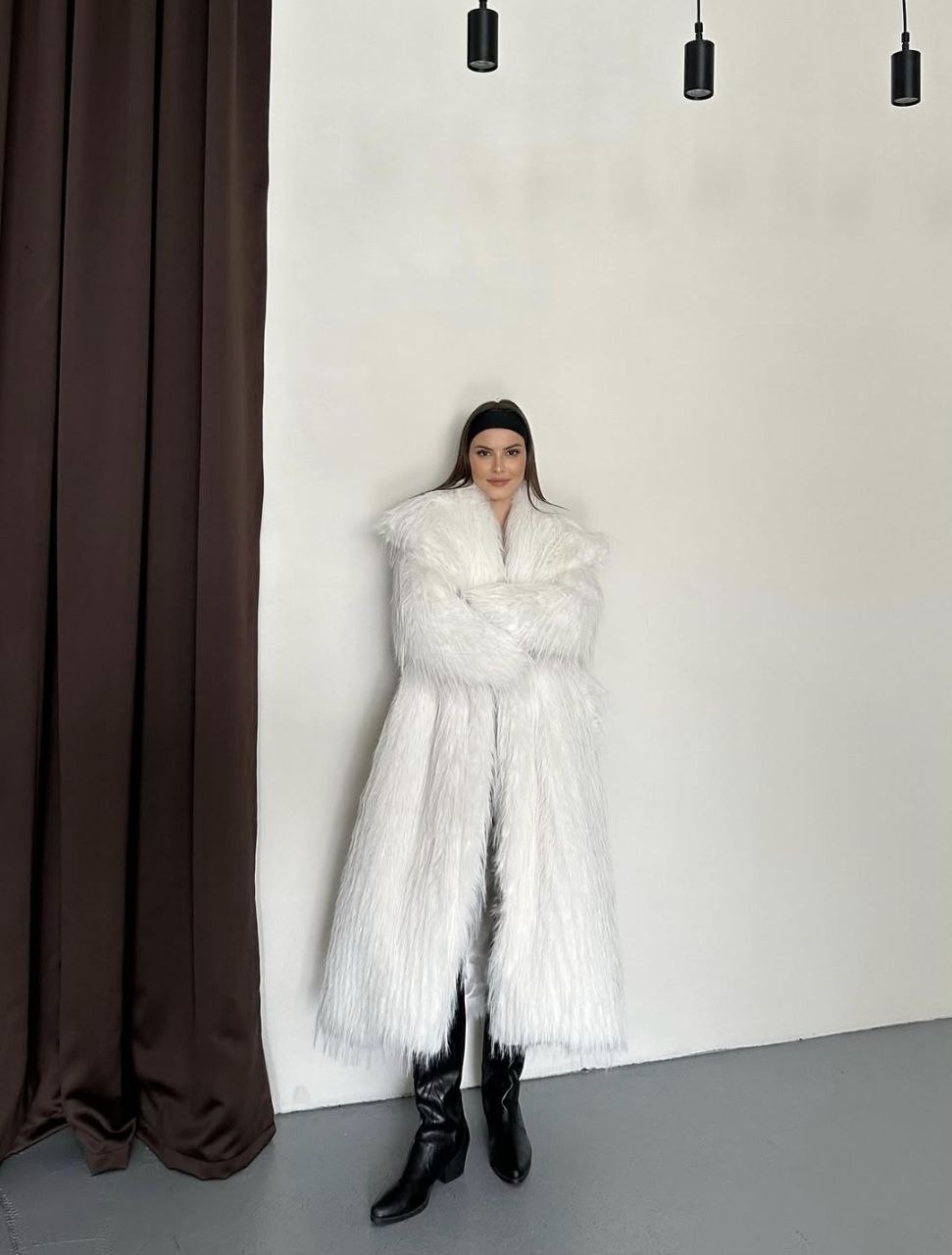 Manteau Long en Fausse Fourrure –Oversize Blanc