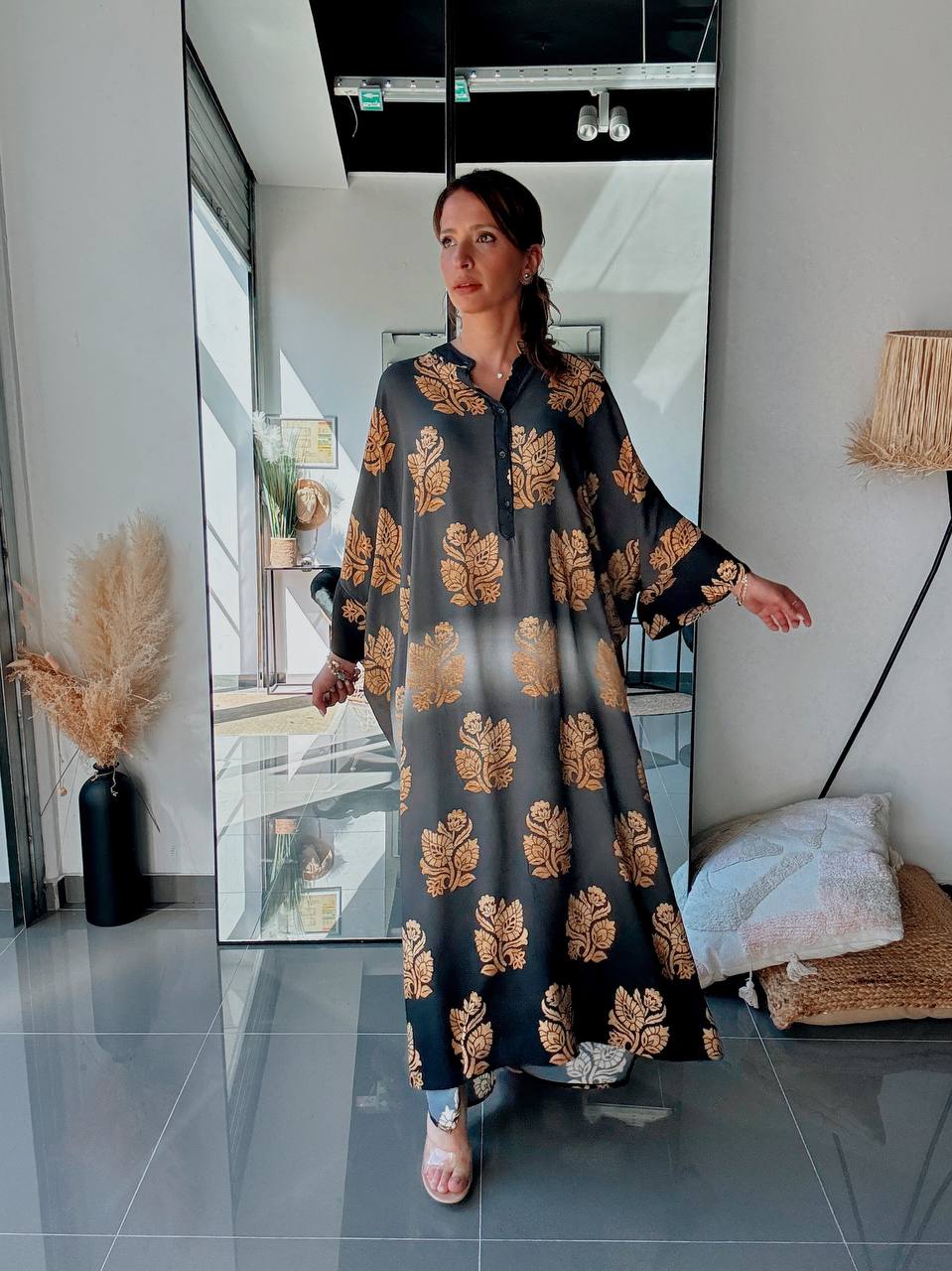 Robe Longue Fluide Imprimé Feuillage – Esprit Chic & Minimaliste - Fenomen Paris