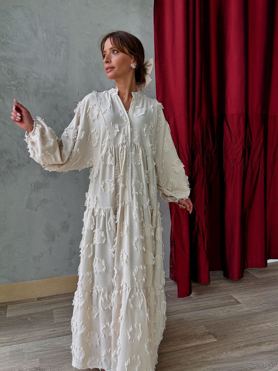 Robe Longue Texturée à Motifs Frangés – Blanc Cassé - Fenomen Paris